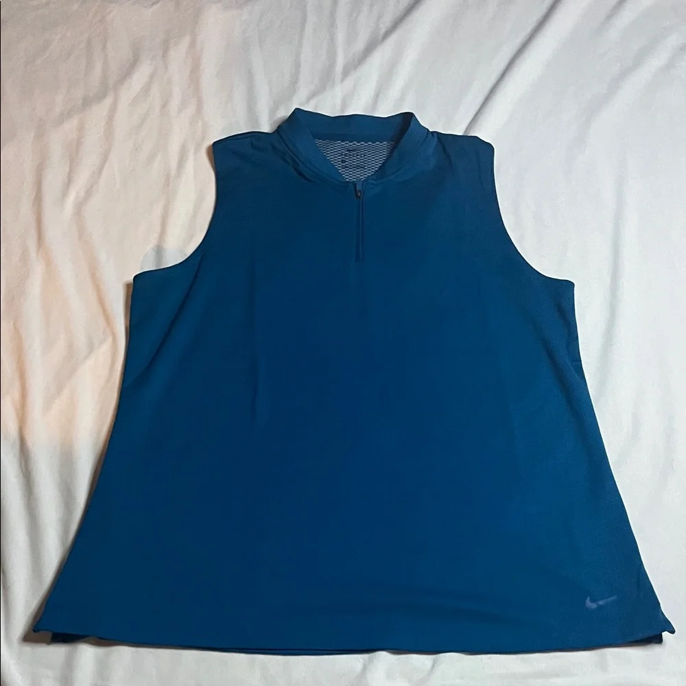 Nike Victory Sleevelss Golf Polo